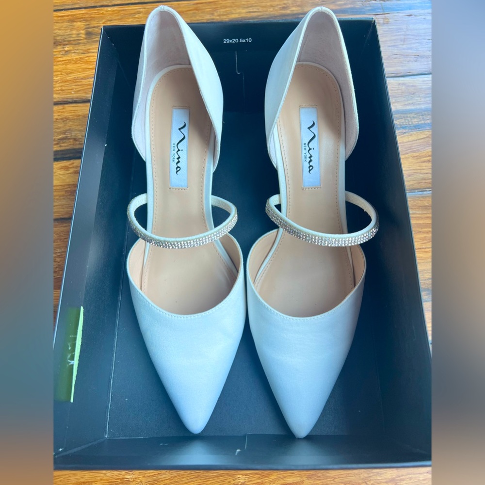 Nina BRYSTOL-SATIN-IVORY shoes size 9.5